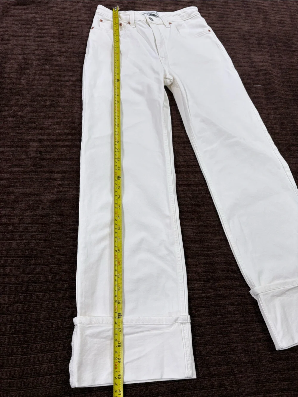 Abercrombie Curve Love 90s Relaxed Ultra High Rise White Cuffed Jeans 26
